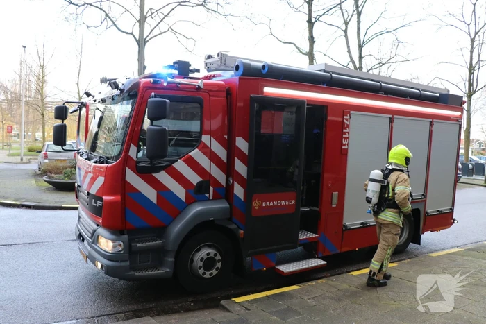 Brommer zorgt voor nare lucht in flatgebouw