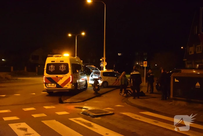 Scooterrijder gewond na aanrijding met fietser