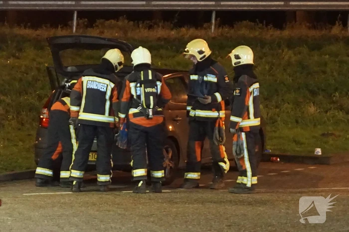 Tankstation op snelweg afgesloten na sissend geluid in auto