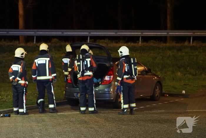 Tankstation op snelweg afgesloten na sissend geluid in auto