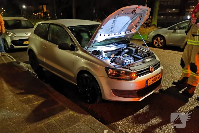 Autobrand snel onder controle