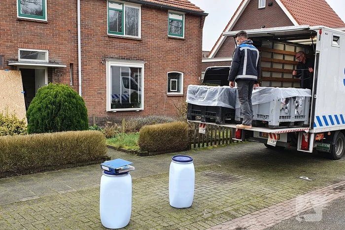 Recherche doet onderzoek naar drugslab in woning