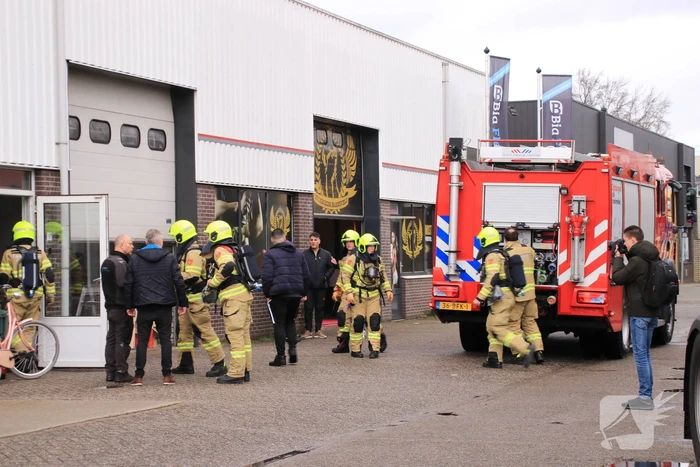 Kleine brand in bedrijvenpand