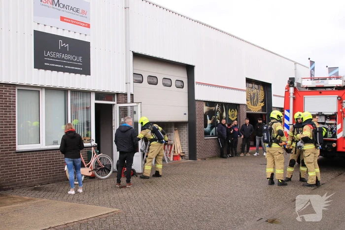 Kleine brand in bedrijvenpand