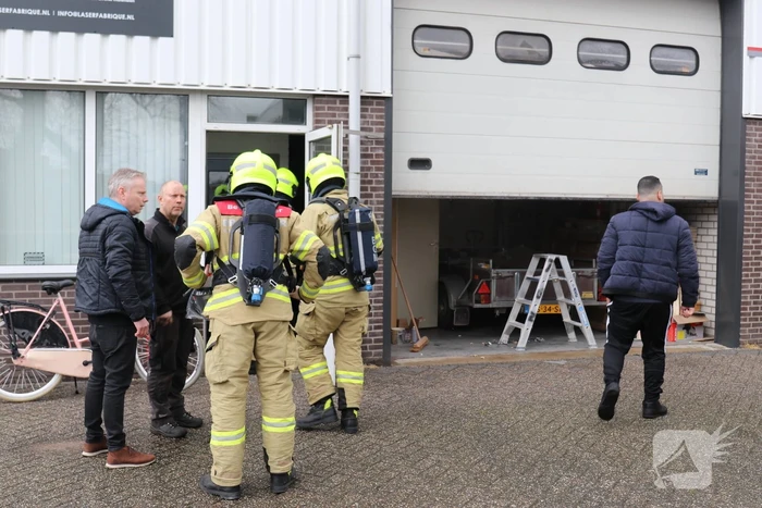 Kleine brand in bedrijvenpand