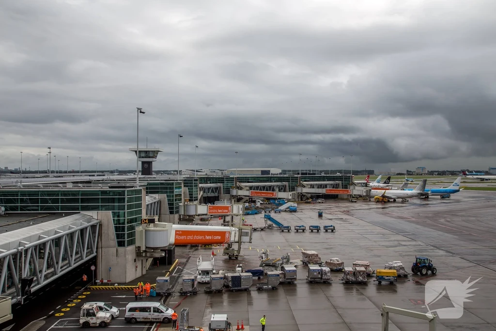Randweg E-pier Nieuws Schiphol 