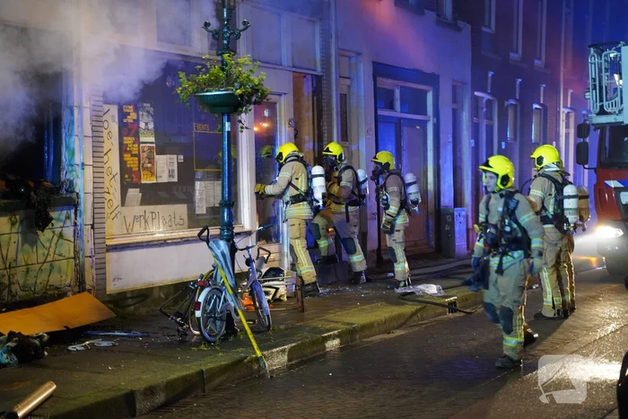 Drie gewonden na uitslaande brand in kraakpand