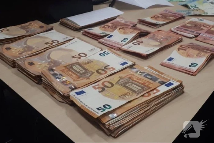 Vier aanhoudingen na drugsoverlast in Leuderkwartier