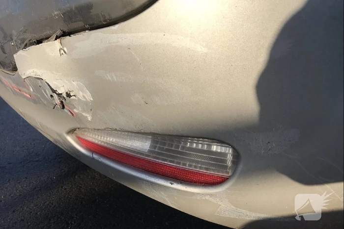 Auto's botsen op Volkerakbrug