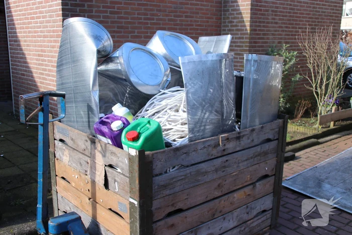 Aanhoudingen bij aangetroffen hennepkwekerijen