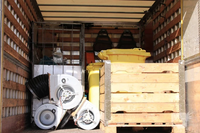 Aanhoudingen bij aangetroffen hennepkwekerijen
