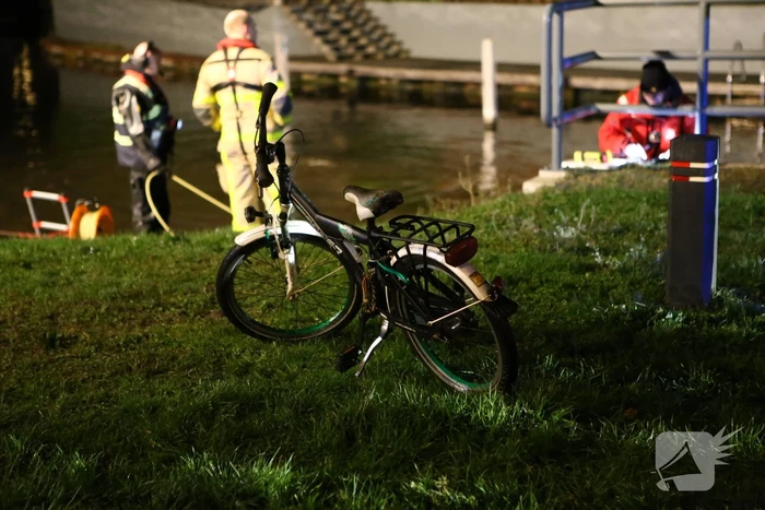 Grote zoekactie na aantreffen kinderfiets