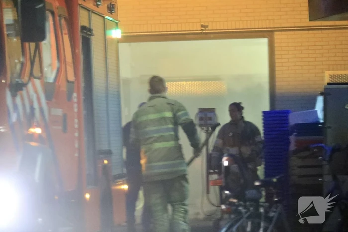 Visgroothandel vol rook na brand in koelcel