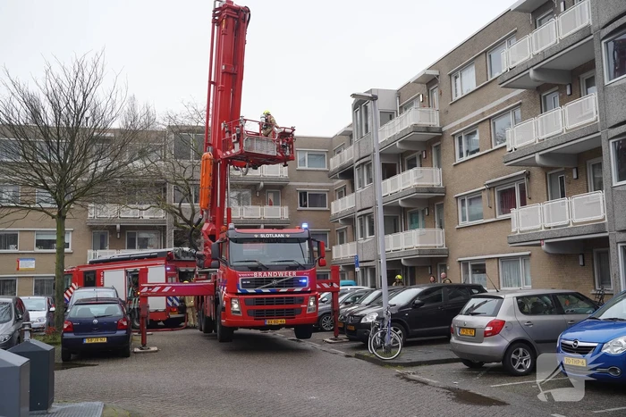 Vrouw uit woning gered bij uitslaande brand in Oosterflank