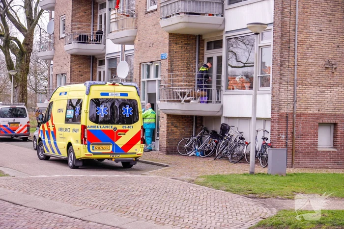 Man gewond na val in woning in Soesterkwartier