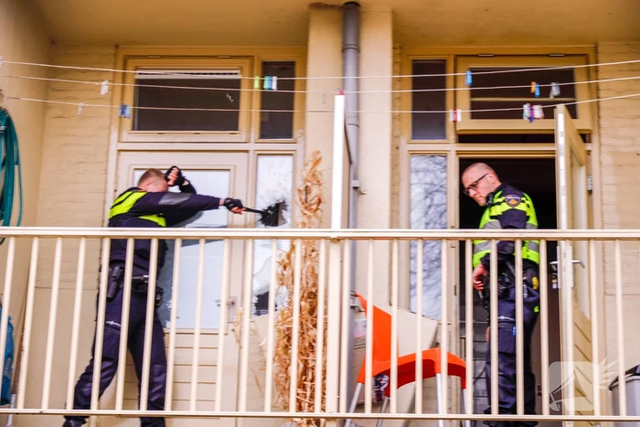 Man gewond na val in woning in Soesterkwartier