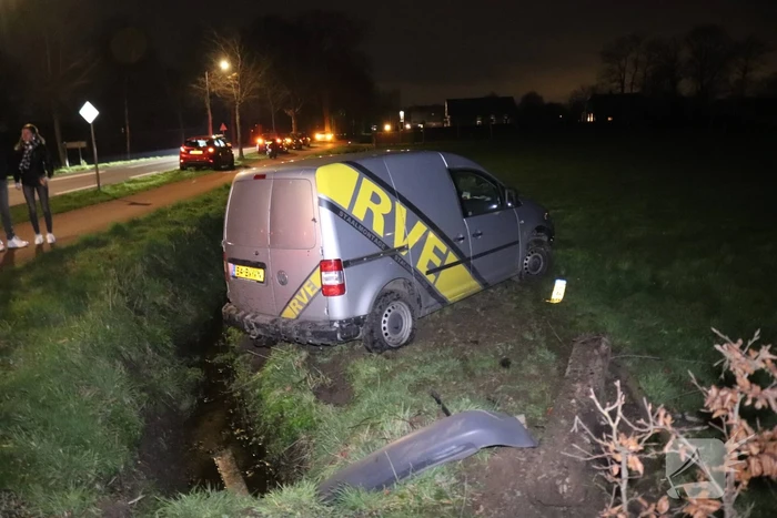 Bestuurder vlucht na ongeval