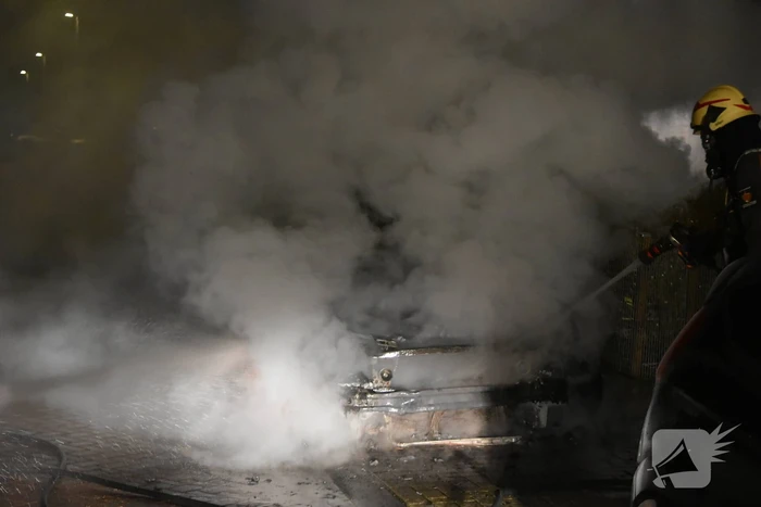 Auto flink beschadigd na brand