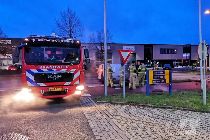 Brandweer opgeroepen voor stoom uit riool
