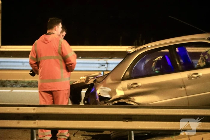 Gewonden bij crash tegen vangrails