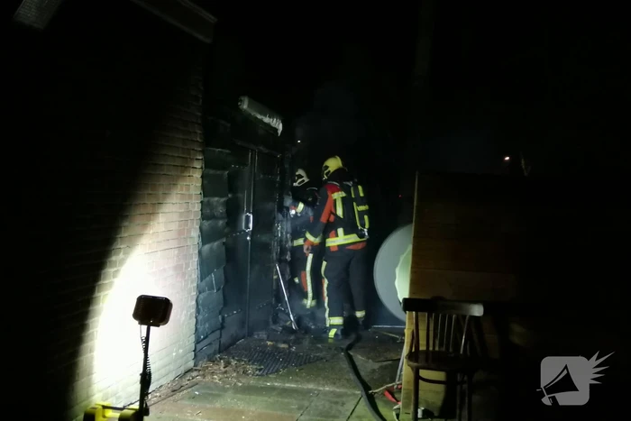 Flinke brand bij opslagplaats Theehuis De Leidsehout