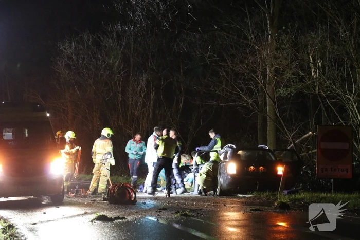 Man (23) overleden bij eenzijdig ongeval op afrit A30