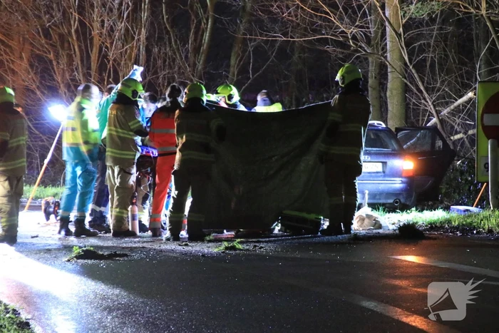 Man (23) overleden bij eenzijdig ongeval op afrit A30