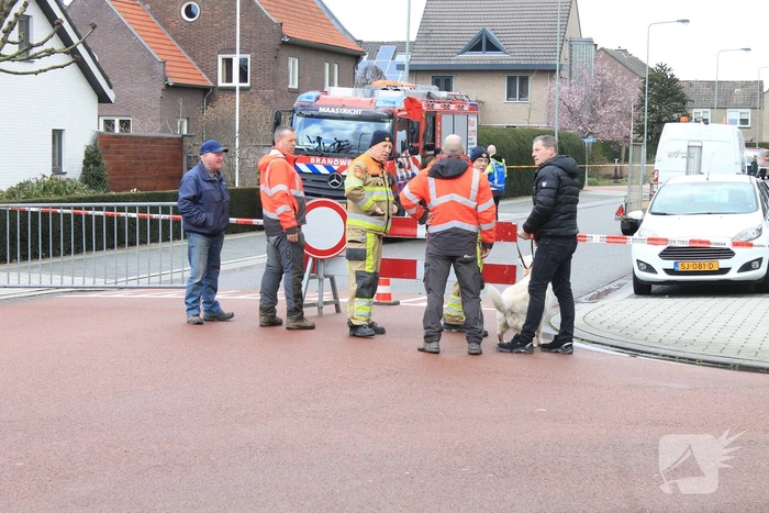 Straat afgesloten door lek in gasleiding