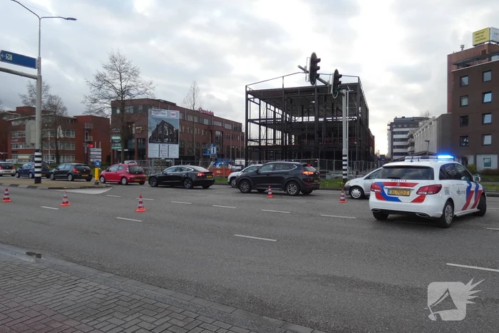 Scooterrijder gewond na aanrijding met auto