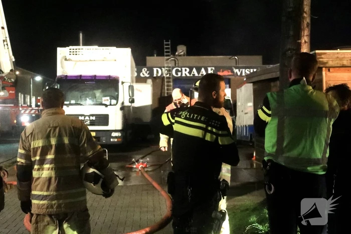 Veel rook bij brand in palingrokerij