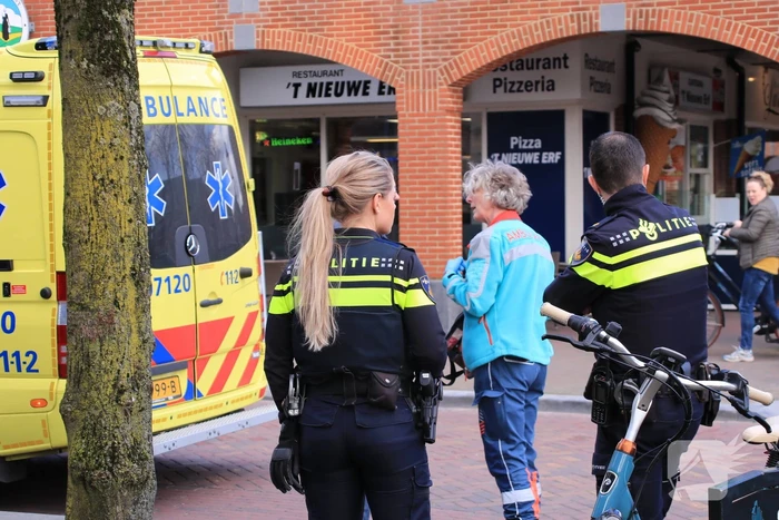 Fietser komt in botsing met auto