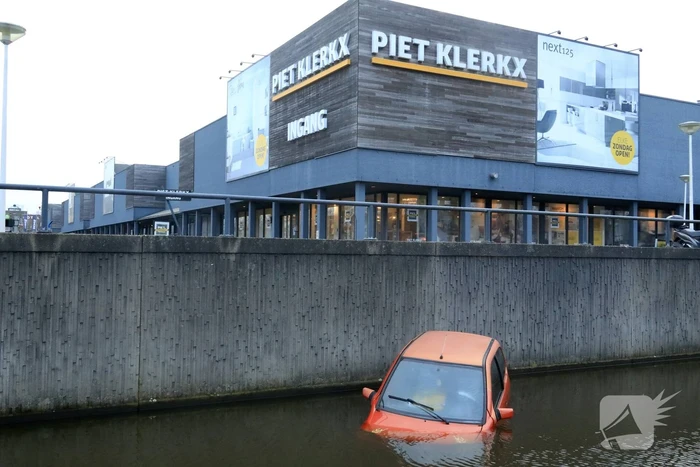 Brommobiel belandt te water voor Piet Klerkx