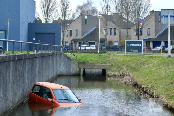 Brommobiel belandt te water voor Piet Klerkx