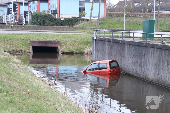 Brommobiel belandt te water voor Piet Klerkx