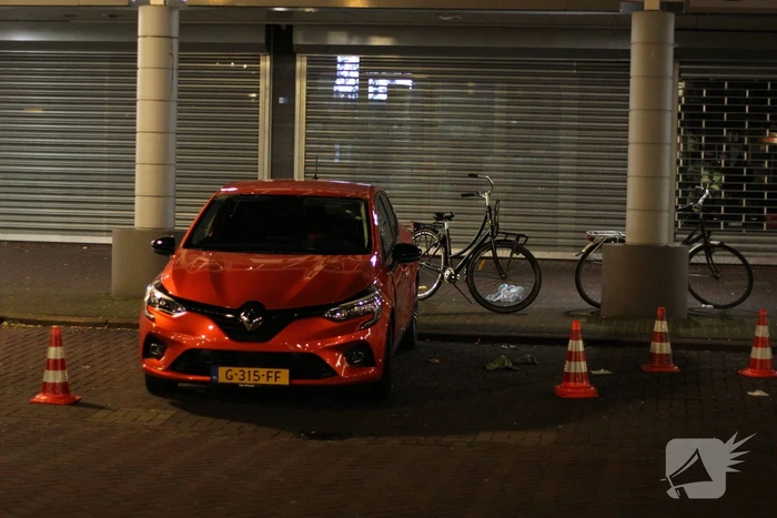 Man en vrouw worden beschoten en raken zwaargewond
