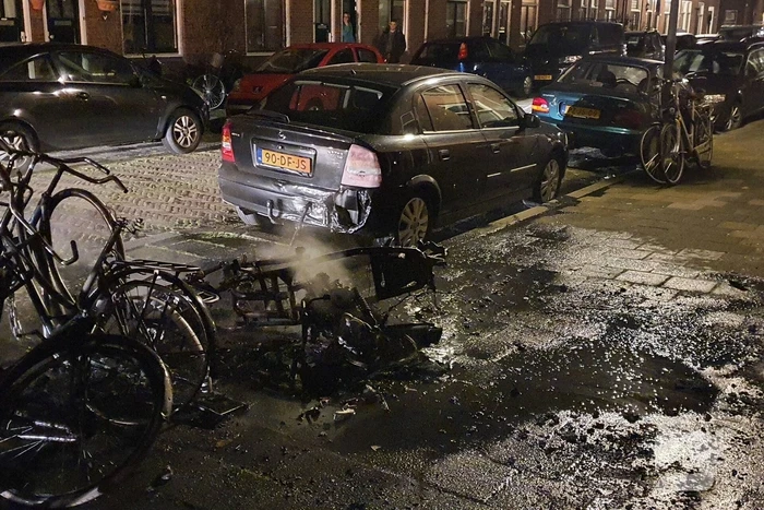 Scooter verwoest door brand