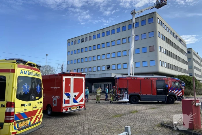 Voormalig pand Getronics Data Centre vol rook