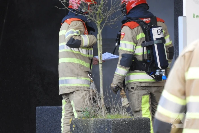 Voormalig pand Getronics Data Centre vol rook