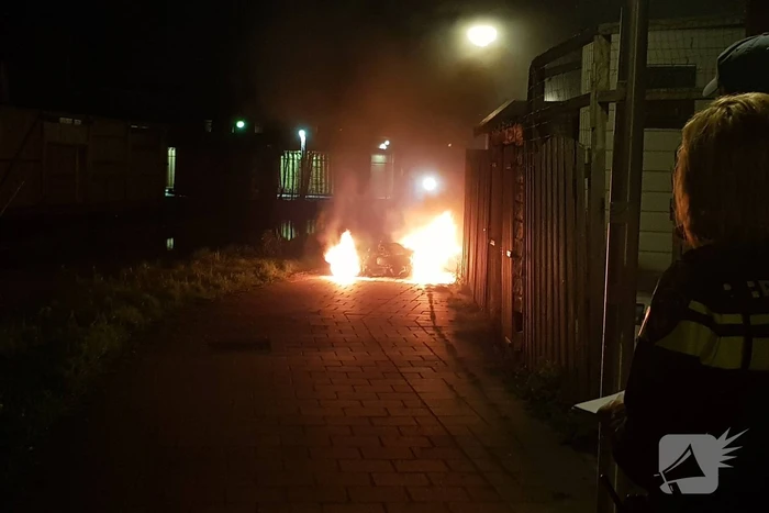 Scooter gaat in vlammen op