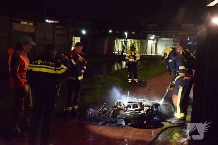 Scooter gaat in vlammen op