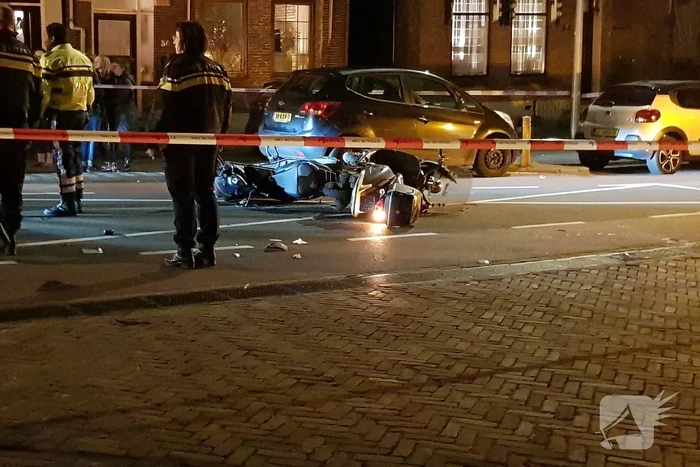 Gewonde na frontale aanrijding tussen twee scooters