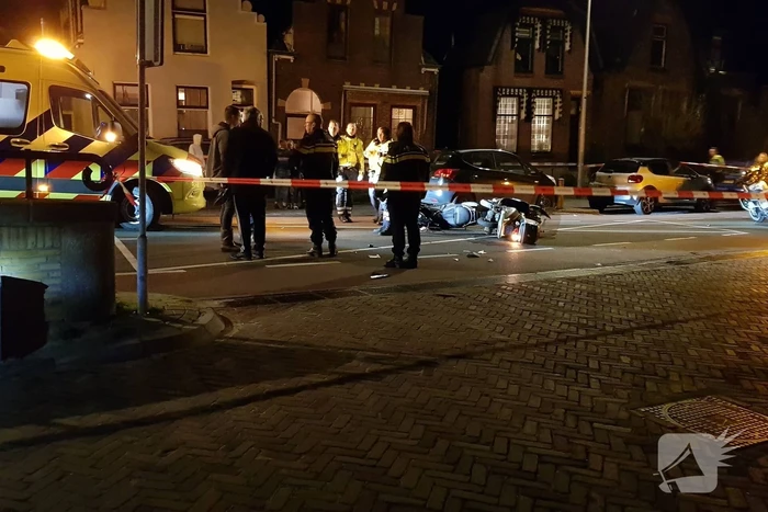 Gewonde na frontale aanrijding tussen twee scooters