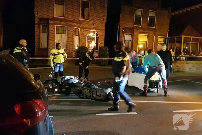 Gewonde na frontale aanrijding tussen twee scooters