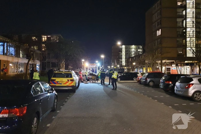 Politie schiet man in been na bedreiging met kapmes