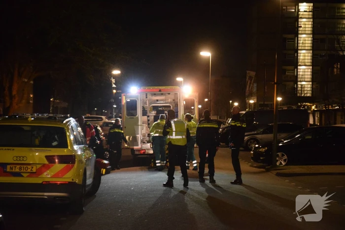 Politie schiet man in been na bedreiging met kapmes