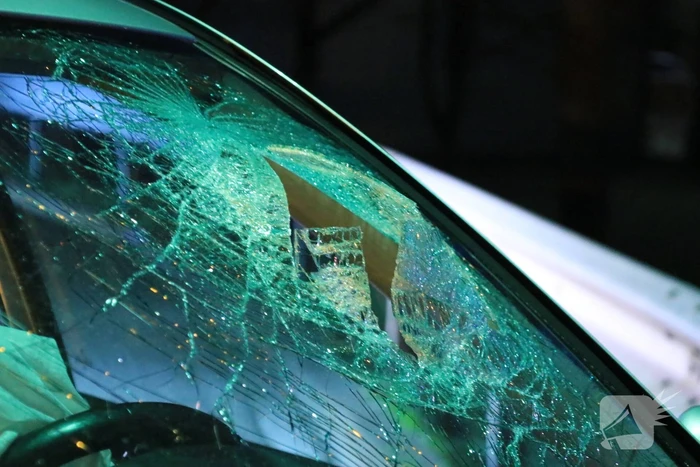 Dronken bestuurder belandt tegen hekwerk op viaduct