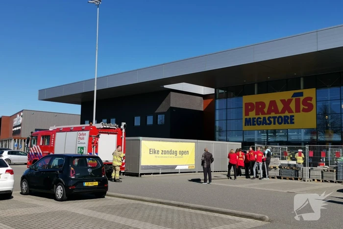 Praxis ontruimd na vreemde lucht
