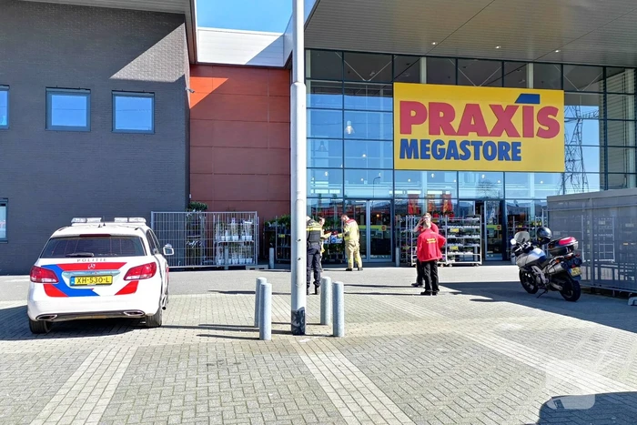 Praxis ontruimd na vreemde lucht