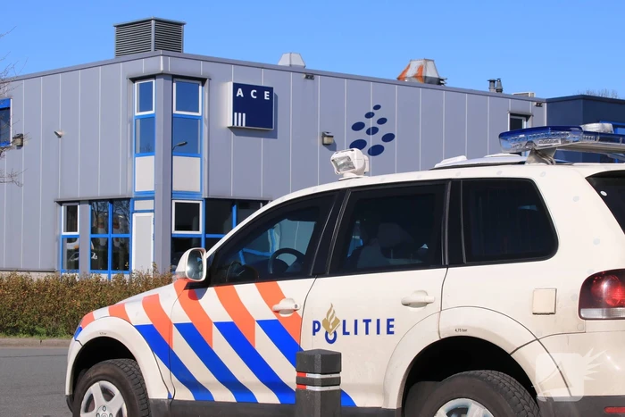 Politie bewaakt medicijnen-fabriek Ace Pharmaceuticals