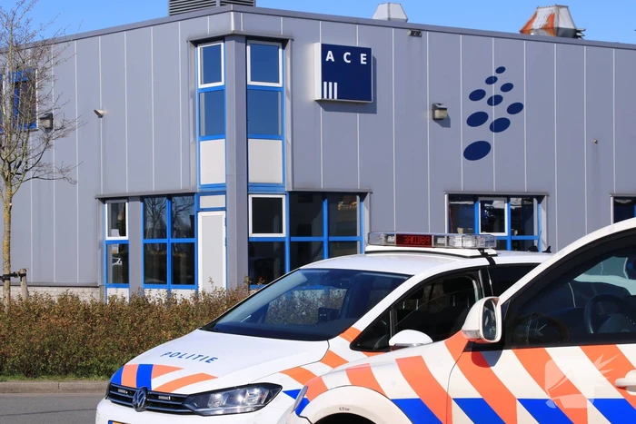 Politie bewaakt medicijnen-fabriek Ace Pharmaceuticals